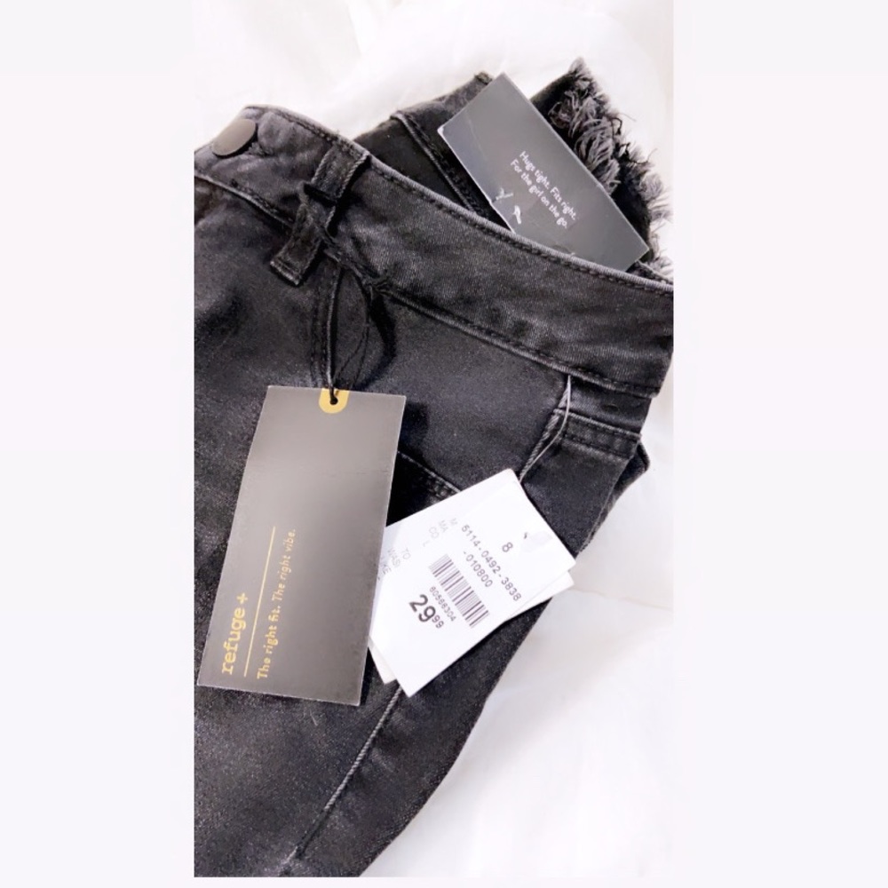 Brand new black distressed stretchy jeans